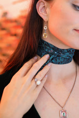silk choker