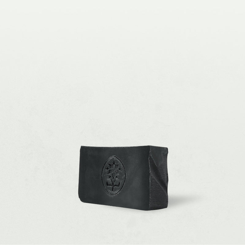 R/5 Handcrafted Soap with Cedar Essential Oil & Vegetable Coal - Facial Scrub